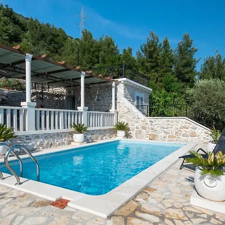 Holiday Villa Natura *