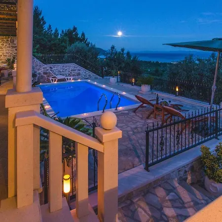 Holiday Villa Natura