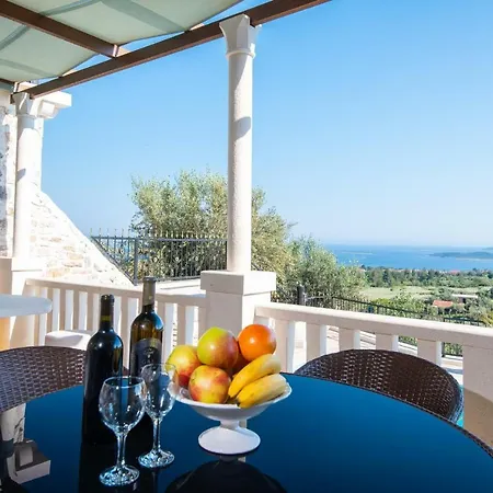 Holiday Villa Natura *